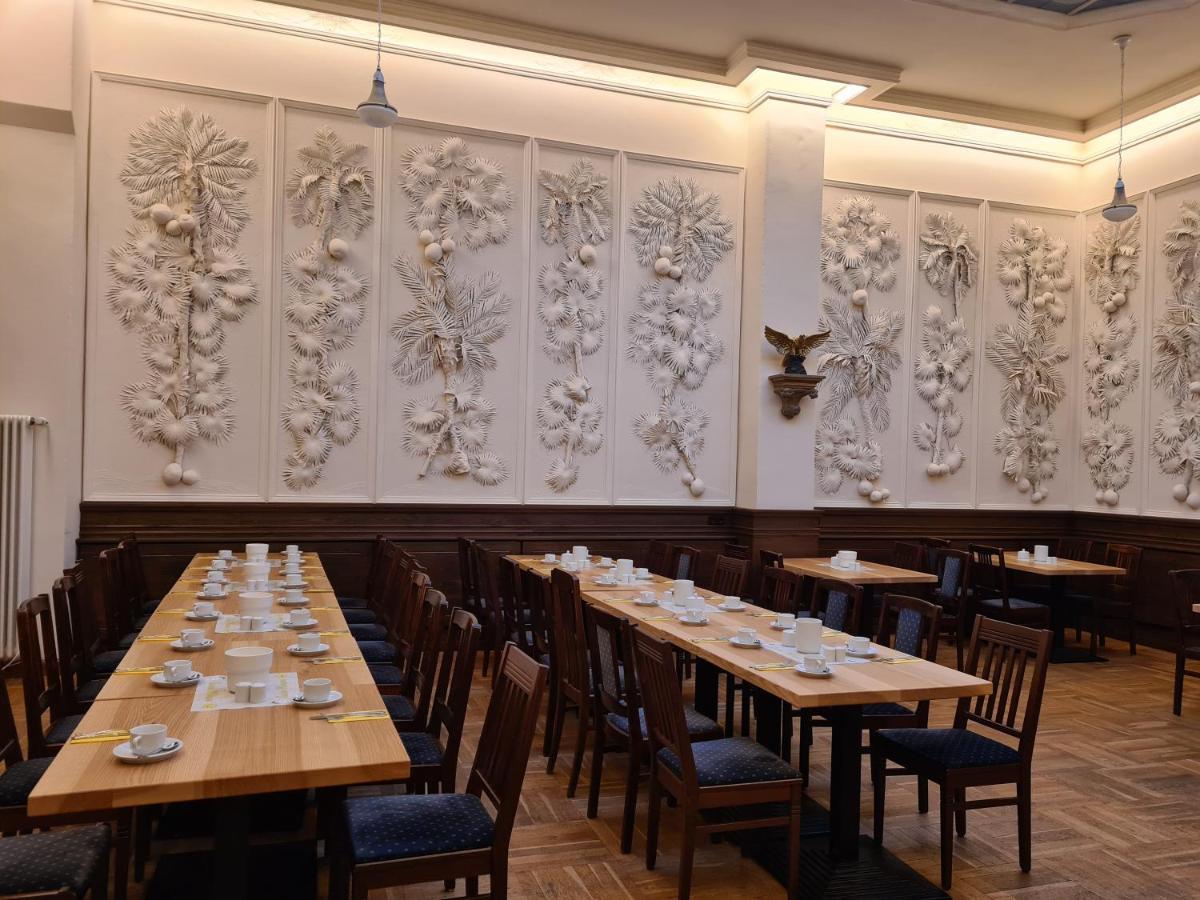 Hotel Brauhaus Wittenberg Buitenkant foto